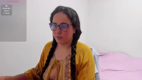 Venus online show from November 2025 01:15:01 AM