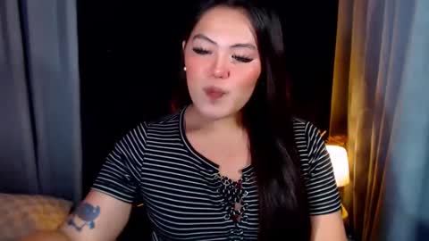 Snapshot of venus_colly chatting on June 2026 02:13:01 AM I am Colly Your mystery girl online show from June 2026 02:13:01 AM