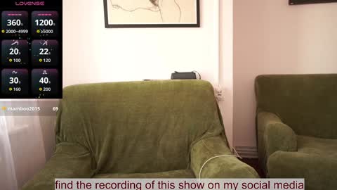 Snapshot of venus_in_jeans chatting on October 2025 11:22:01 AM Bella online show from October 2025 11:22:01 AM