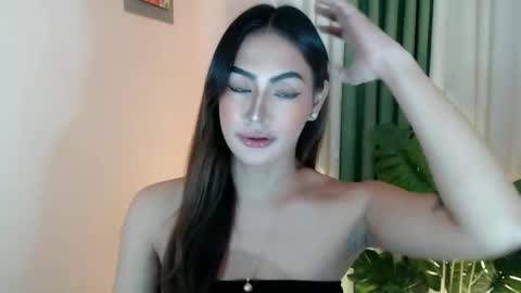 Venus Sunrise Bombshell online show from November 2025 09:57:02 PM