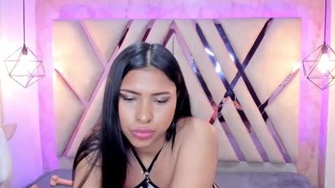 Domelipa  online show from December 2024 12:52:01 AM