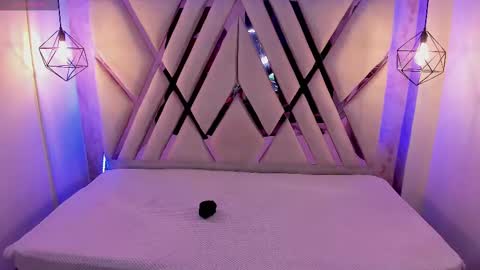 Domelipa  online show from February 2025 12:06:02 PM