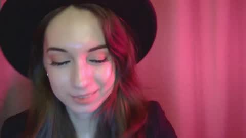 Una online show from November 2025 01:33:02 PM