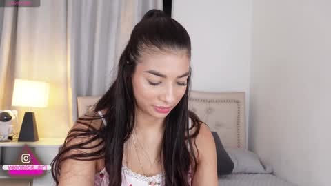 Snapshot of vero_cam chatting on January 2025 01:03:01 AM vero_cam online show from January 2025 01:03:01 AM