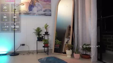 Snapshot of vero_cam chatting on September 2025 03:32:01 AM vero_cam online show from September 2025 03:32:01 AM