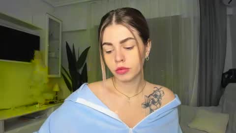 Snapshot of veronarolls chatting on January 2025 04:33:01 PM Lolitalolz online show from January 2025 04:33:01 PM