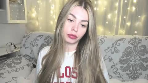 Lolitalolz online show from January 2026 06:55:01 PM