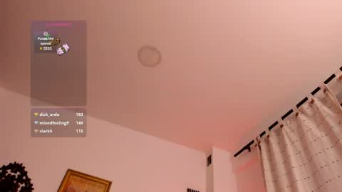 Snapshot of veronicagilss chatting on May 2026 11:39:02 AM Veronica Gills online show from May 2026 11:39:02 AM