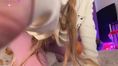 VeronikaAV online show from November 2025 08:15:02 AM