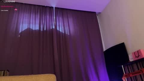 VeronikaAV online show from December 2025 04:28:02 AM