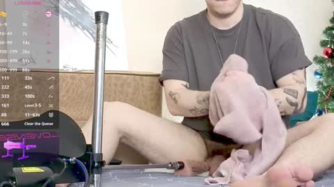 Snapshot of vers_gay chatting on December 2024 03:44:02 PM Ethan online show from December 2024 03:44:02 PM