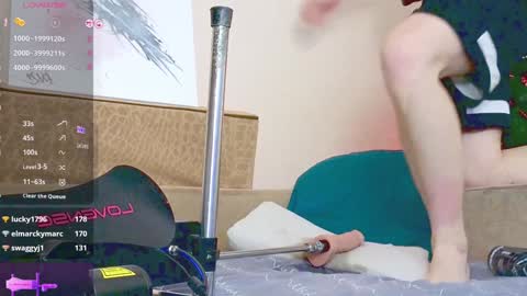 Snapshot of vers_gay chatting on December 2024 12:45:02 PM Ethan online show from December 2024 12:45:02 PM