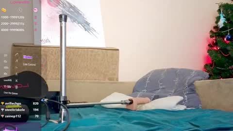 Snapshot of vers_gay chatting on February 2025 04:21:02 PM Ethan online show from February 2025 04:21:02 PM