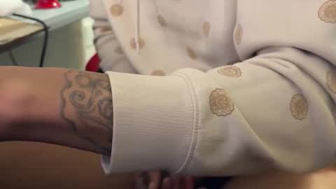 Snapshot of versebbc_69 chatting on February 2026 03:40:01 AM versebbc_69 online show from February 2026 03:40:01 AM