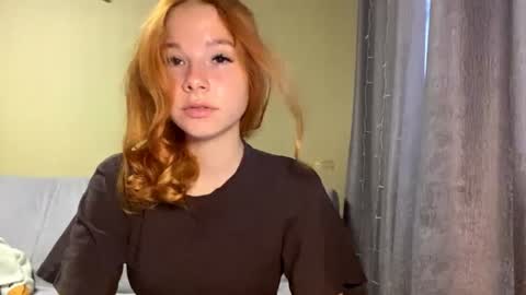 Snapshot of vertiegartrell chatting on July 2026 03:02:01 AM Lina online show from July 2026 03:02:01 AM