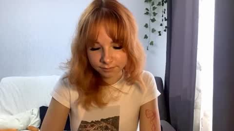 Snapshot of vertiegartrell chatting on July 2026 01:45:02 AM Lina online show from July 2026 01:45:02 AM