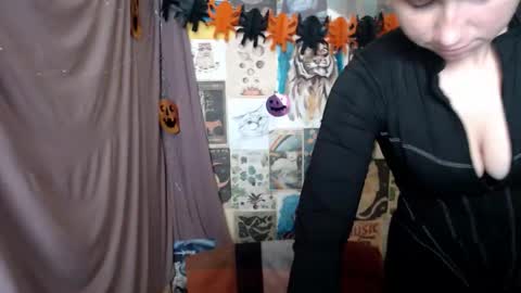 veryveryvery_shy online show from October 2025 03:54:02 AM