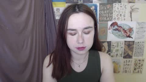 veryveryvery_shy online show from November 2025 06:12:01 PM