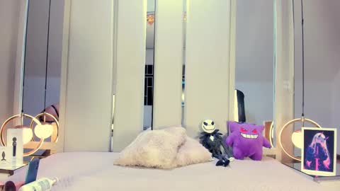 Vesper Velvet  online show from September 2025 08:09:02 PM