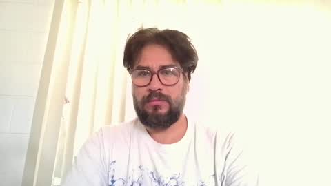 vesturelove online show from September 2025 06:08:02 PM