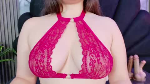 Snapshot of vicky_lopezz_ chatting on May 2026 01:56:02 AM vicky_lopezz_ online show from May 2026 01:56:02 AM