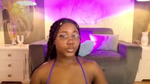 Vicky Walles online show from October 2025 03:31:02 AM