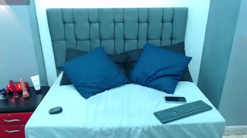 Snapshot of vickyjohnson1 chatting on February 2025 09:04:01 PM Vicky online show from February 2025 09:04:01 PM