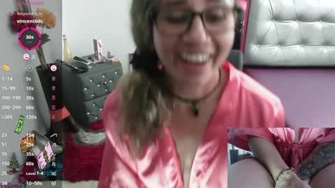 Snapshot of vickysexyx chatting on December 2024 08:58:02 PM Valentina online show from December 2024 08:58:02 PM