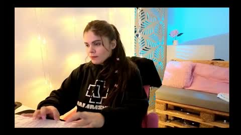 vickyvalencia2 online show from January 2026 06:16:01 AM