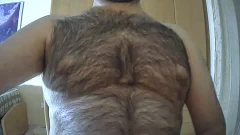 VictorHume online show from May 2026 11:28:02 PM