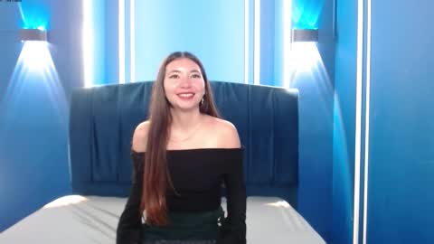 Victoria  online show from November 2025 05:39:01 AM