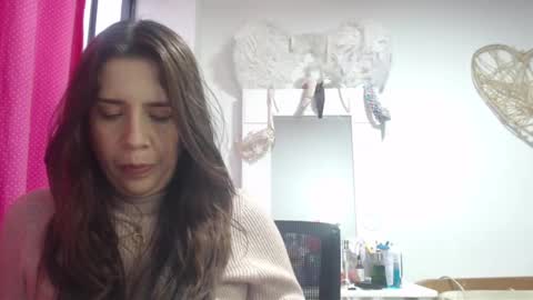 Hi guys   Im victoria  Be the one who can control me in PVT online show from January 2025 08:11:01 PM