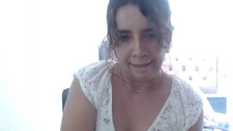 Snapshot of victoria25_meester chatting on May 2026 03:50:01 PM Hi guys Im victoria Be the one who can control me in PVT online show from May 2026 03:50:01 PM