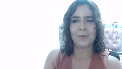 Snapshot of victoria25_meester chatting on May 2026 04:48:02 PM Hi guys Im victoria Be the one who can control me in PVT online show from May 2026 04:48:02 PM