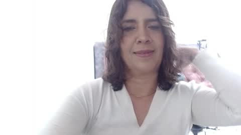 Snapshot of victoria25_meester chatting on June 2026 03:25:01 PM Hi guys Im victoria Be the one who can control me in PVT online show from June 2026 03:25:01 PM