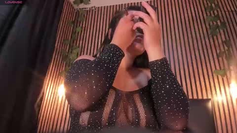 victorira online show from March 2025 10:26:01 PM