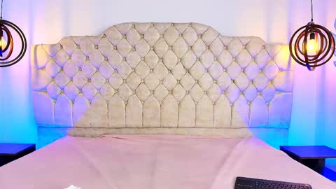 Snapshot of victoria_adams14 chatting on February 2025 01:53:02 PM Victoria for you online show from February 2025 01:53:02 PM