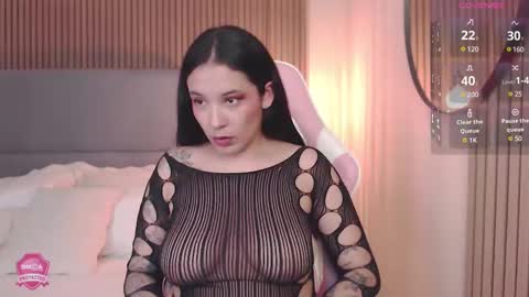 Snapshot of victoria_collinns chatting on February 2025 06:49:02 PM Victoria Collins online show from February 2025 06:49:02 PM