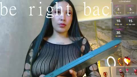 Snapshot of victoria_collinns chatting on February 2025 03:09:01 PM Victoria Collins online show from February 2025 03:09:01 PM