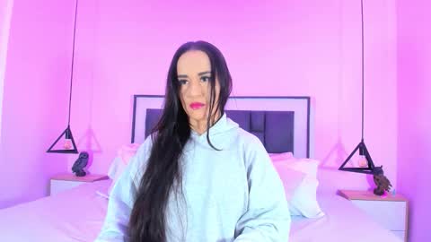 valentina online show from November 2025 09:32:01 AM