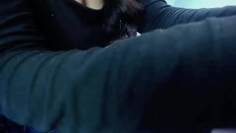 Victoria online show from October 2025 01:02:02 PM