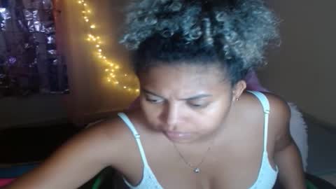 VICKY online show from December 2025 12:51:01 AM