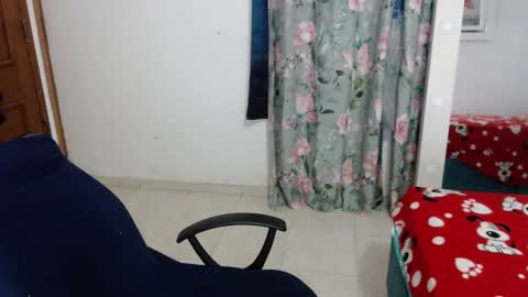 victoria online show from November 2025 11:30:01 PM