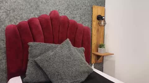 Snapshot of victoria_noir_18 chatting on October 2025 07:14:01 PM Vicky online show from October 2025 07:14:01 PM