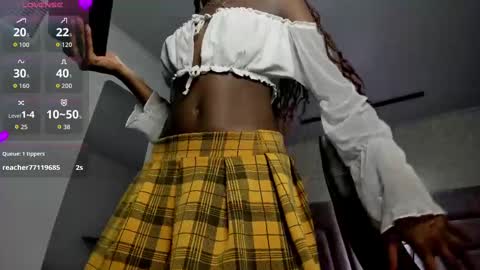 Snapshot of victoria_noir_18 chatting on November 2025 07:25:02 PM Vicky online show from November 2025 07:25:02 PM