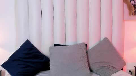 Snapshot of victoria_queen2 chatting on April 2026 01:52:01 AM victoria_queen2 online show from April 2026 01:52:01 AM