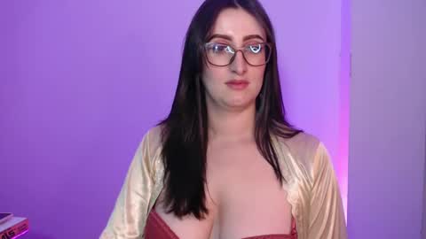 Snapshot of victoria_riider chatting on December 2024 08:06:02 PM Victoria online show from December 2024 08:06:02 PM