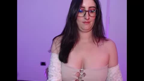 Snapshot of victoria_riider chatting on December 2024 08:27:02 PM Victoria online show from December 2024 08:27:02 PM