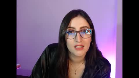 Snapshot of victoria_riider chatting on January 2025 10:33:02 PM Victoria online show from January 2025 10:33:02 PM