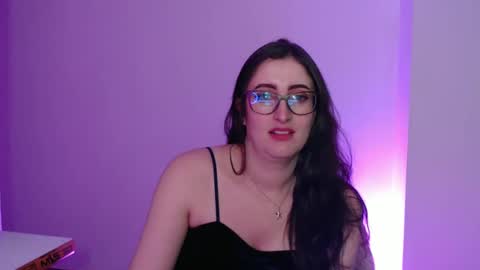 Snapshot of victoria_riider chatting on January 2025 11:24:01 PM Victoria online show from January 2025 11:24:01 PM